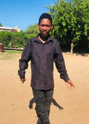 Wame koolebetse, 26, Botswana, Gaborone