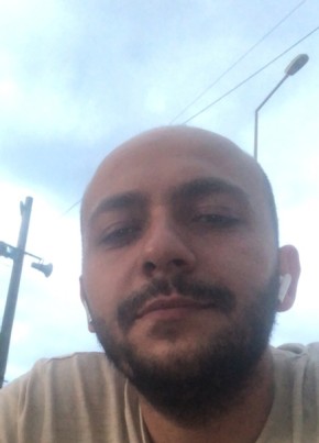 Serkan Asan, 32, Türkiye Cumhuriyeti, İzmir