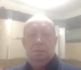 Владимир Лапаев, 65 лет, Самара