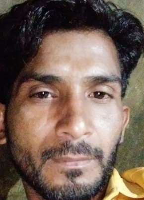 Kauyym, 35, India, Kapadvanj
