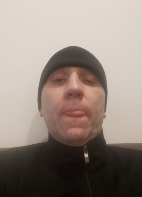 Владимир из Излучинска 43 года