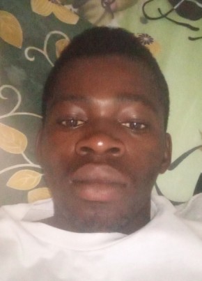 Bazongo Clément из Tiassalé 22 года