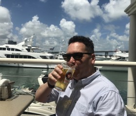 Johnny, 39 лет, Miami Beach