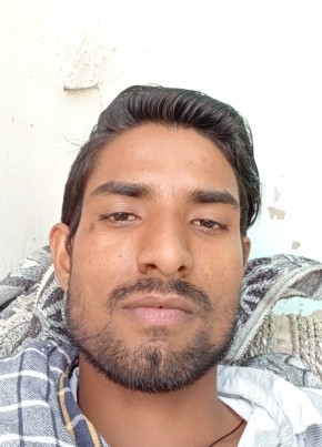 Vikram Singh, 23, India, Bayāna