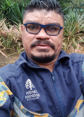 IVA Darío suaza, 38, República de Colombia, Medellín