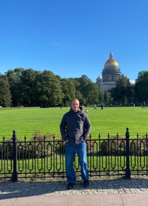 Дмитрий из Тихвина 22 года