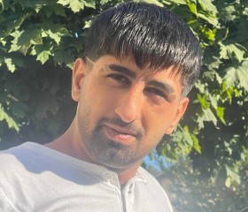 Hakım, 19, Sofia