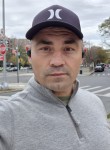 Alex, 47, Boston