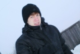 Viktor, 32 - Just Me