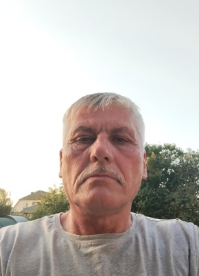 Вадим Козловский из Абинска 58 лет