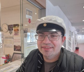 Maksim, 44, Turku