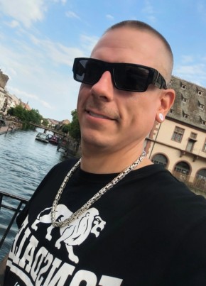 Bruzz из Strasbourg 38 лет