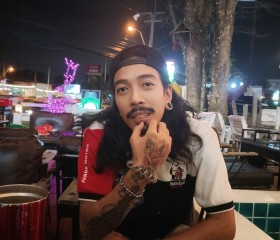Benz, 32, Pak Kret