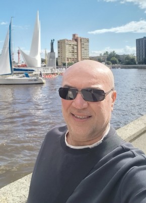Руслан из Калининграда 52 года