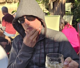 Artem, 55, Saint Petersburg