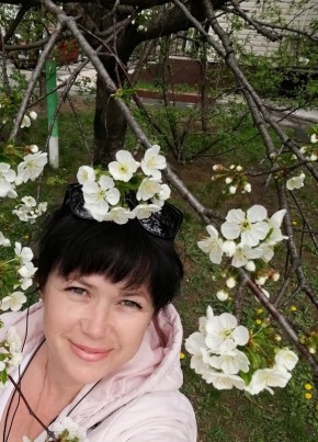 Василиса , 51, Россия, Ожерелье