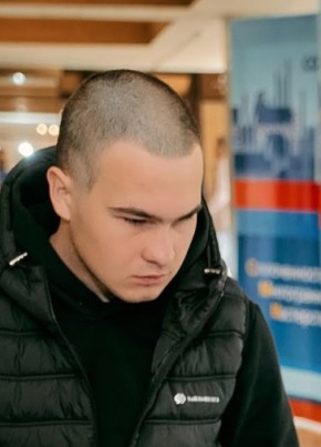 Олег из Магнитогорска 20 лет