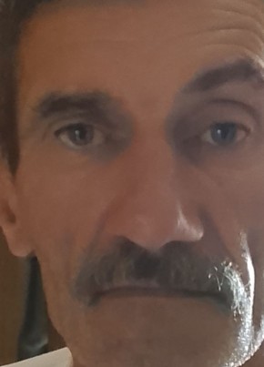 Эдуард из Нальчика 52 года
