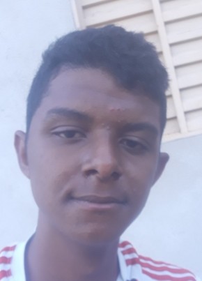 Thiago Araujo, 20, República Federativa do Brasil, Porangatu