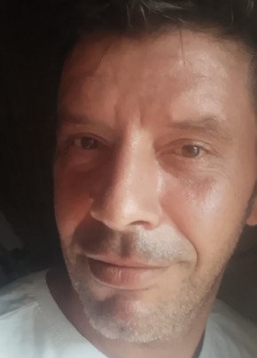 Salvo из Zafferana Etnea 43 года