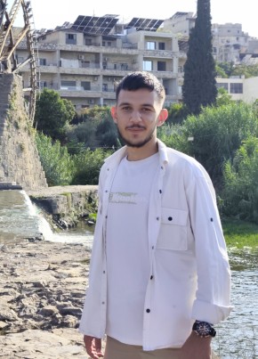 арабский из حلب 24 года