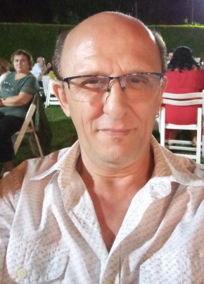 Erden, 56, Türkiye Cumhuriyeti, İzmir