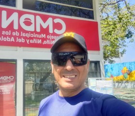 Felix Daniel, 51, Valencia