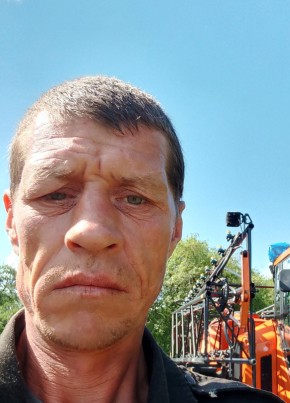 Евгений Дегтярёв из Омска 47 лет