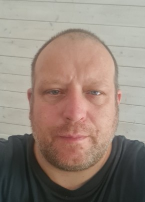 Jurijs Smolaks из Helsinki 48 лет