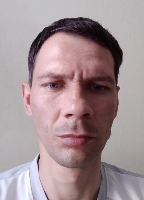 Viktor, 43, Latvia, Riga