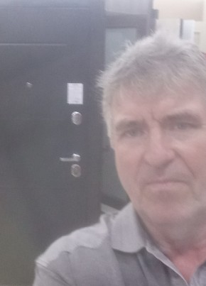 Дед из Новомосковска 54 года