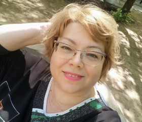Lara, 49, Moscow