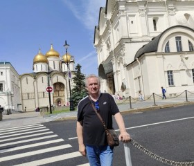 Leontiy, 63, Kerch