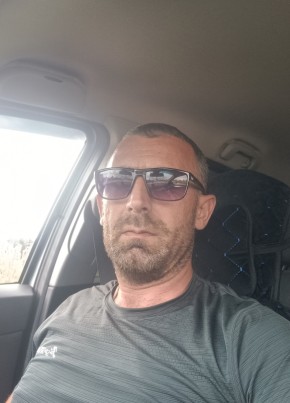 Саша из Подольска 43 года