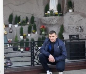 Олег, 22 года, Brezno