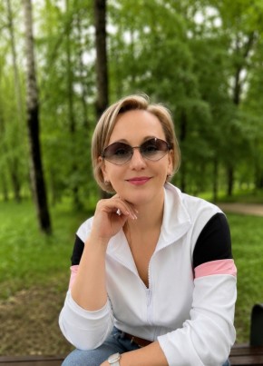 Елена из Paris 39 лет