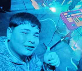 Santi, 18, Chacabuco