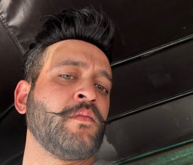 Rachit, 34, Shimla