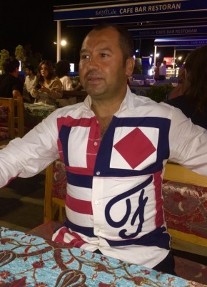 Genial, 44, Türkiye Cumhuriyeti, Sancaktepe