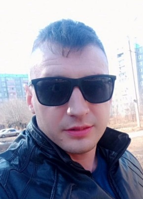 Алексей из Владивостока 39 лет