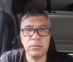 Temirbek, 45, Batumi