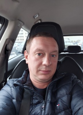 Максим из Санкт-Петербурга 43 года