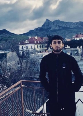 Behruz из Ялты 23 года