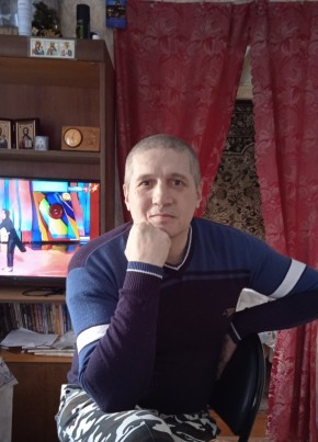 Роман из Кинешмы 49 лет