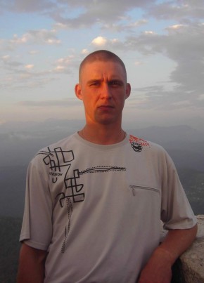 Александр, 44, Россия, Молчаново
