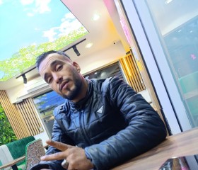 لبوخ, 27, `Ain el Hadjel