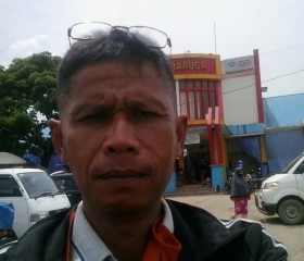 Yanto, 50, Sleman