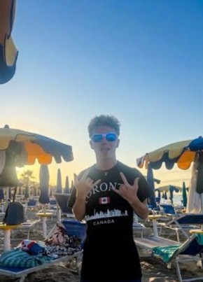 Mattia из Roma 18 лет