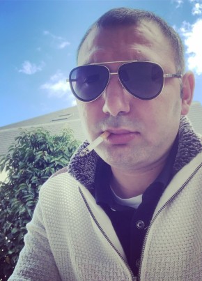 AZIK, 37, République Française, Cognac