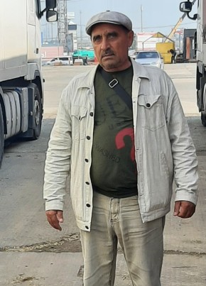 Фархад из Саратова 59 лет